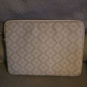 Kate Spade Beige Heart Pattern Pouch
